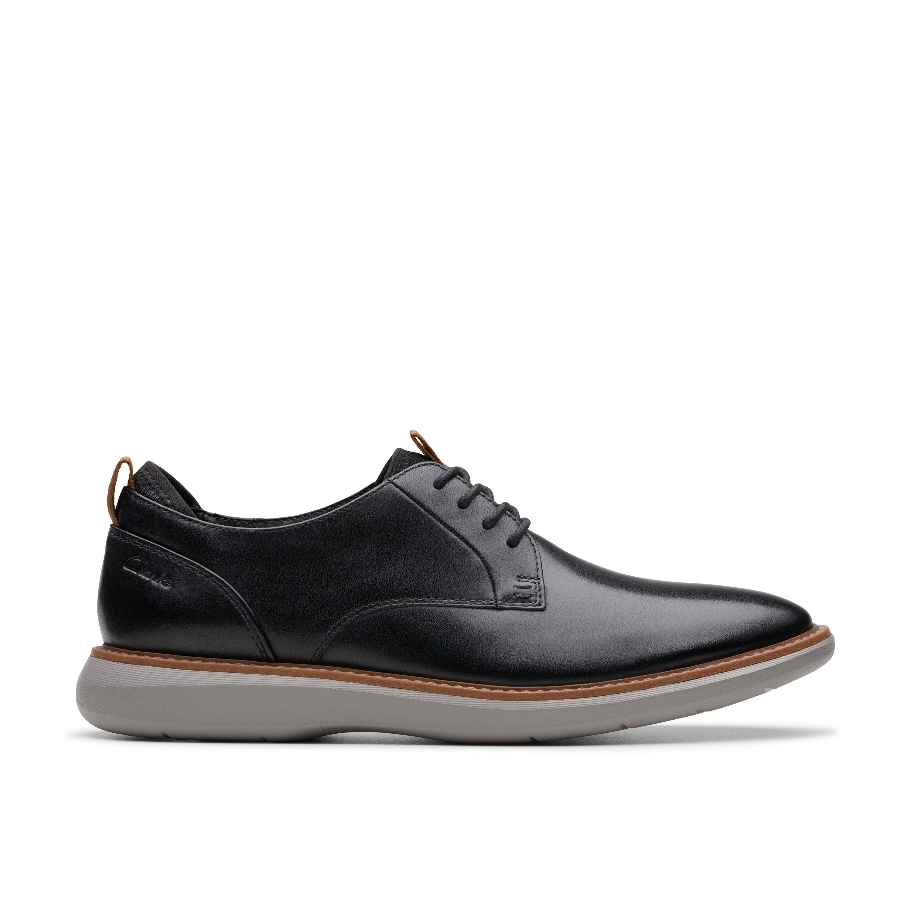 Clarks Men Black Brantin Plain Shoes