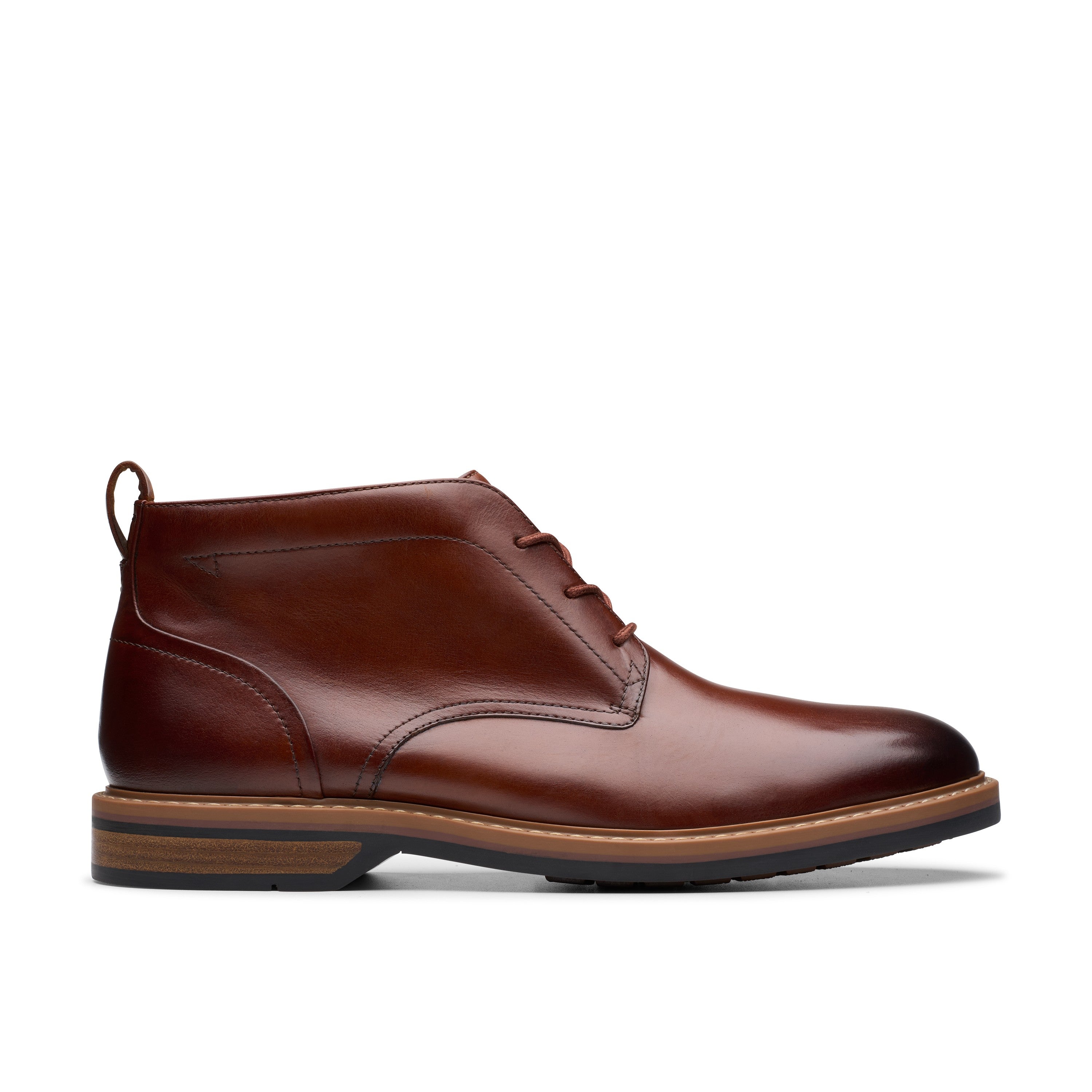 Clarks Men Tan Aldwin Chukka Boots