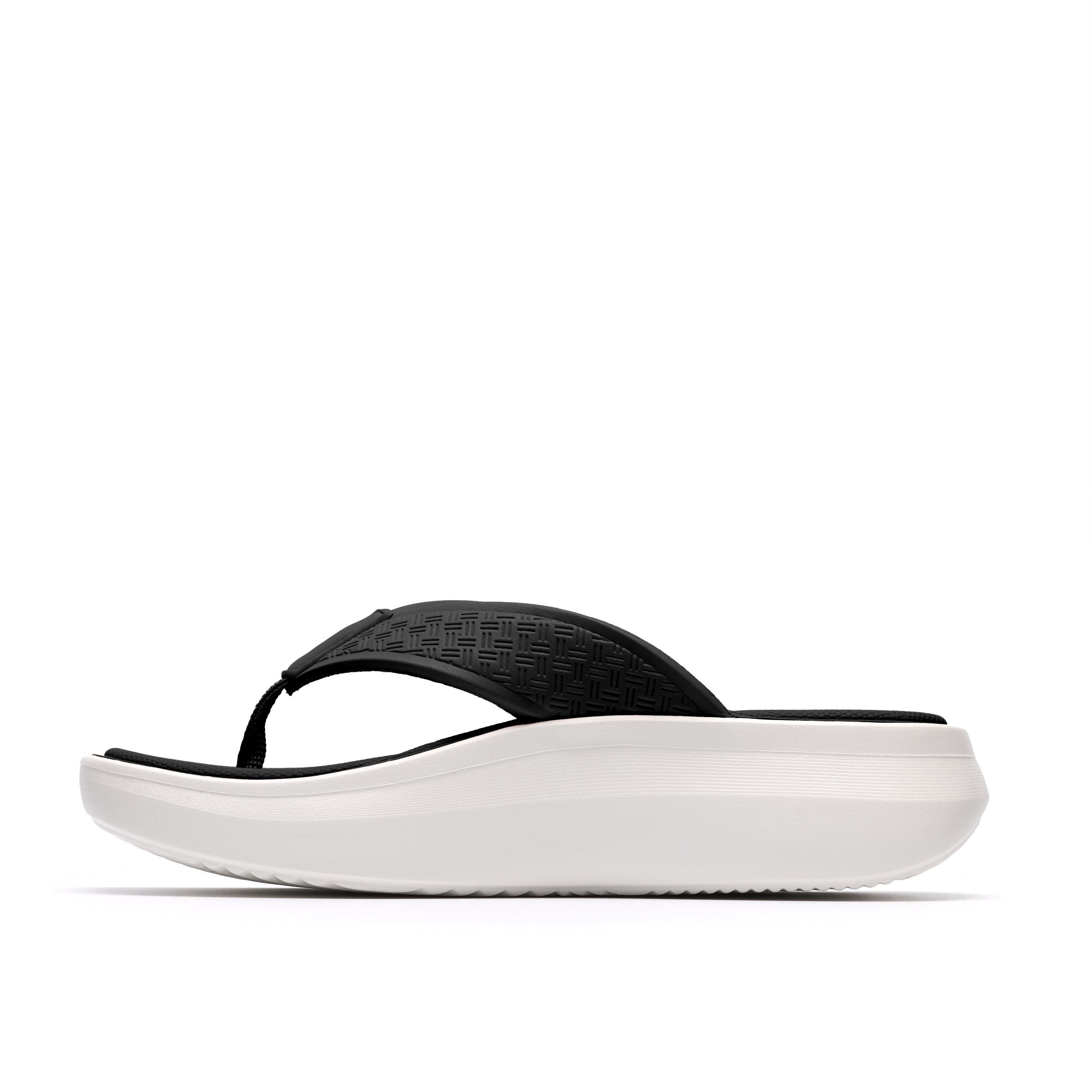 Clarks Women Black Solevana Post 2 Sandals